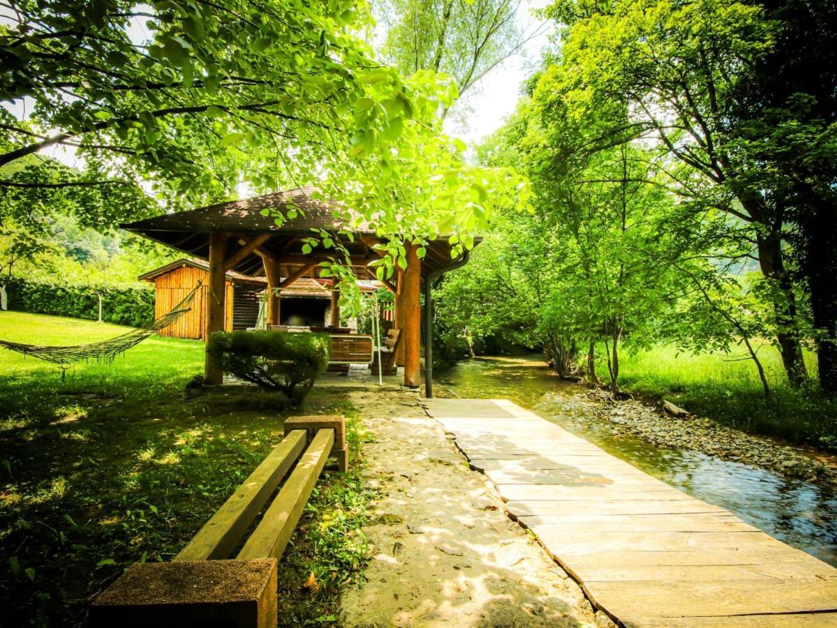 Home Eden Dobrenica Bihać Buitenkant foto